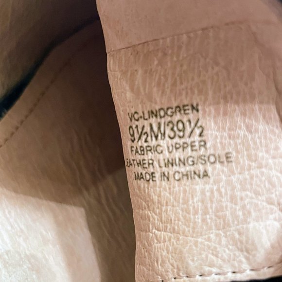 Vince Camuto Lindgren Navy Blue Floral Tapestry Slip On Loafers Size: 9 1/2M - Picture 5 of 9